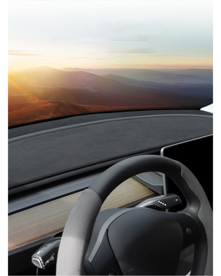 Premium Anti-Glare Dash Mat for Tesla Model 3/Y