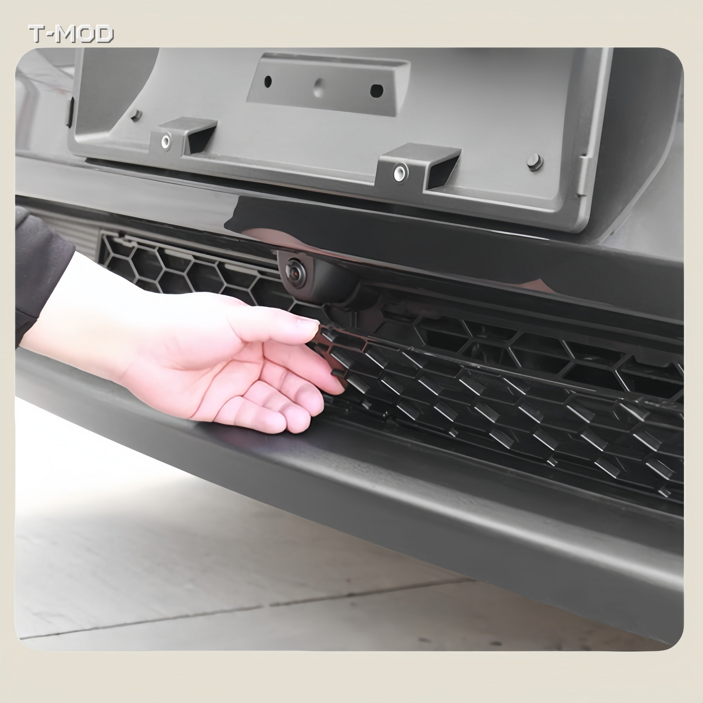 Lower-grille insect net installation detail